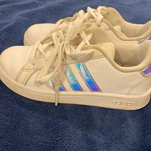 Girls sneakers used but great condition